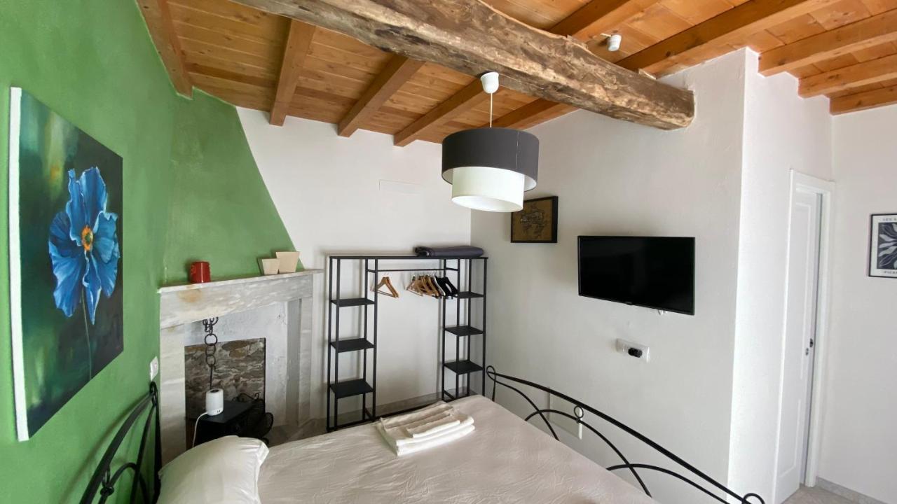 B&B Gronda Via Vandelli Масса Екстер'єр фото
